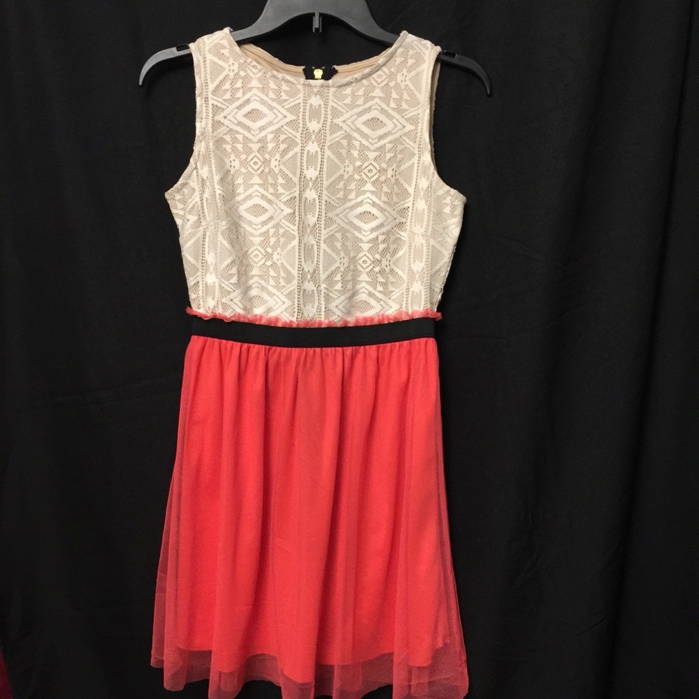 Speechless Dress-Sleeveless-Cream‎ lace three color